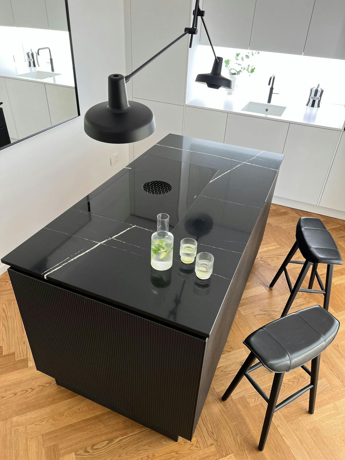 Image number 34 of the current section of A Silestone worktop to highlight the bold style of a very eclectic home in Cosentino Ireland