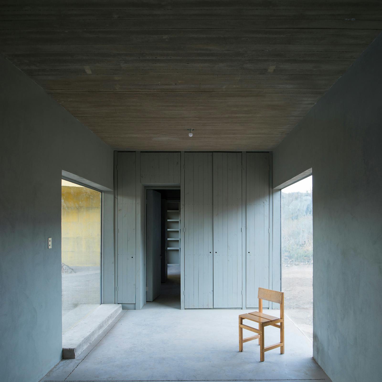 Image number 40 of the current section of Raem House in Cosentino Ireland