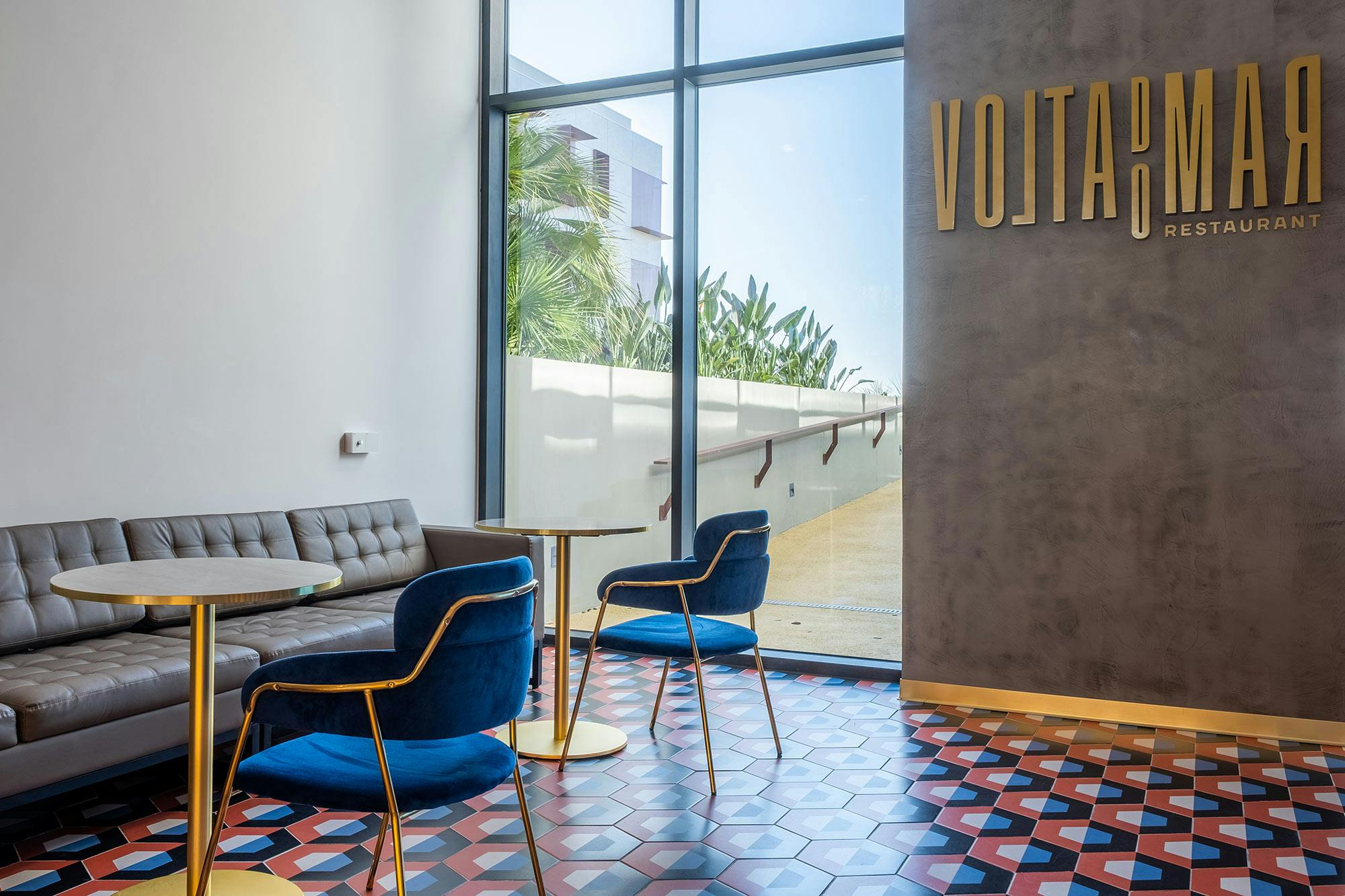 Image number 36 of the current section of A business and leisure hotel that reflects the sea breeze through its materials in Cosentino Ireland