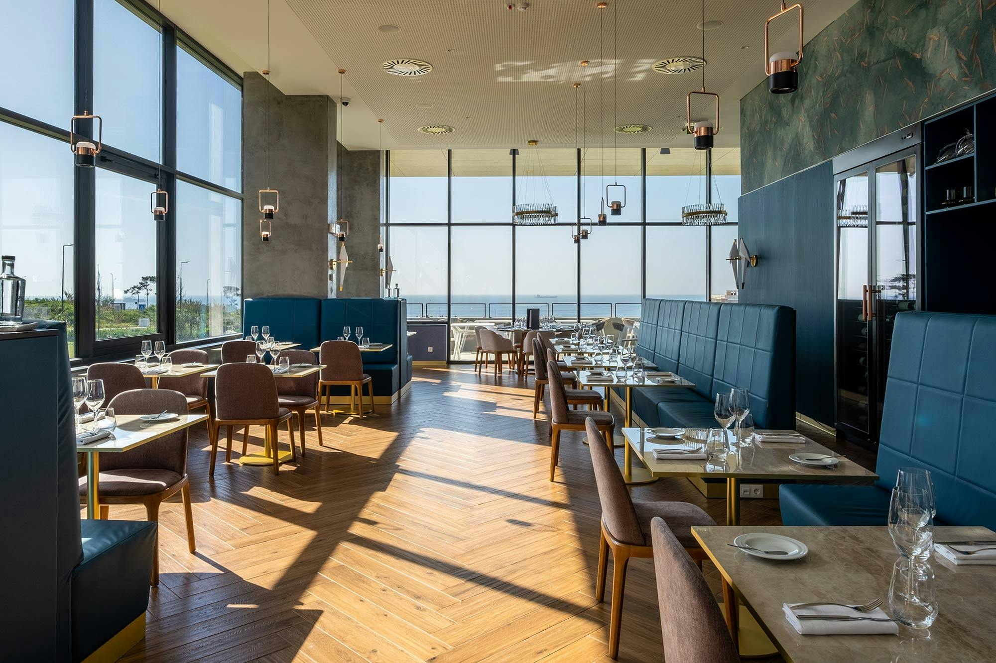 Image number 33 of the current section of A business and leisure hotel that reflects the sea breeze through its materials in Cosentino Ireland
