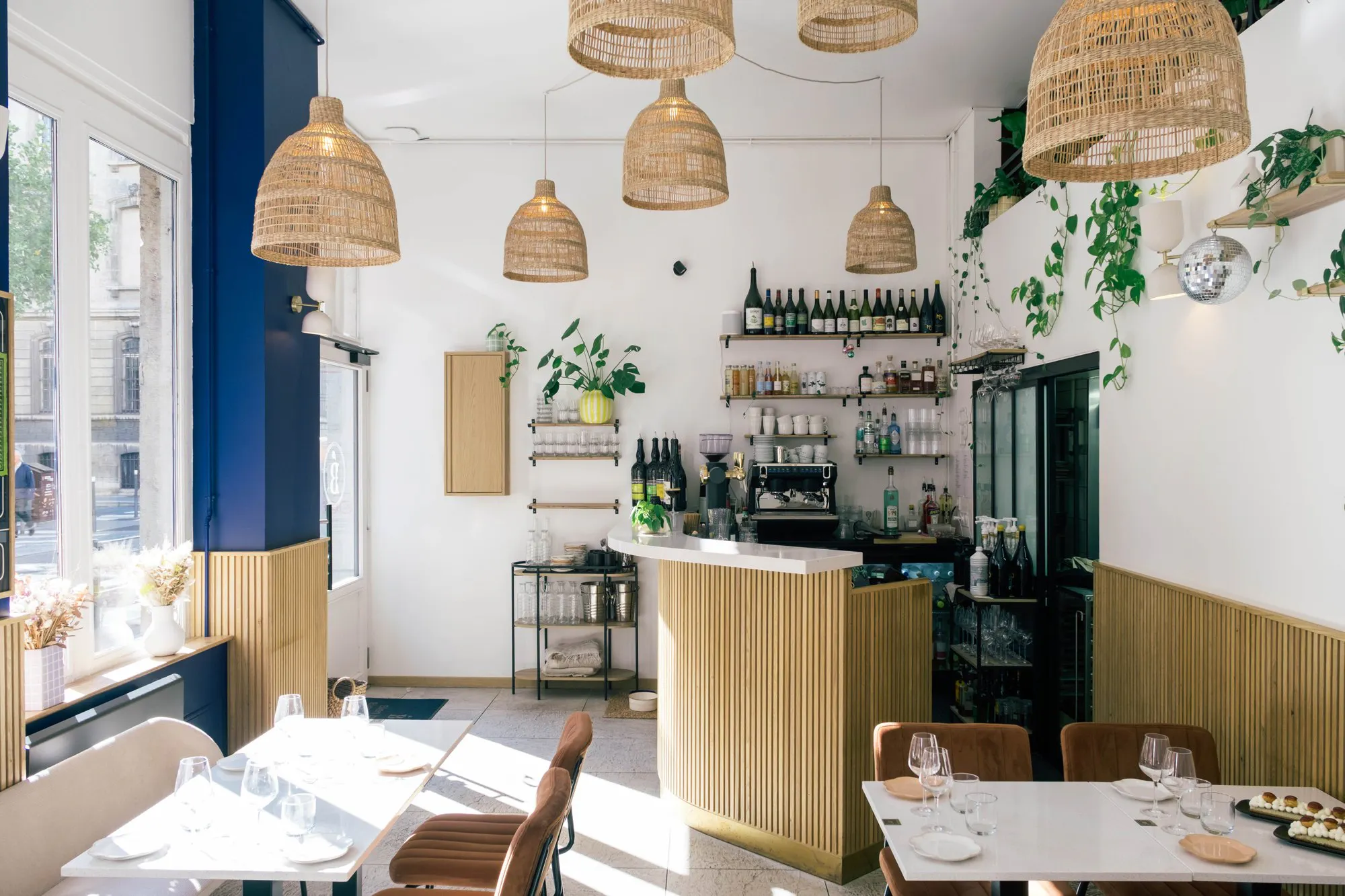 Restaurant Beguin (9) Image 68 of Restaurant Beguin 9.jpg?auto=format%2Ccompress&ixlib=php 3.3 in Innovation in the kitchen, worktops without limits - Cosentino