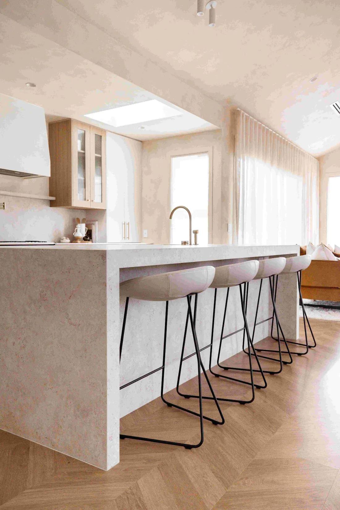 1Q2A6396 Image 33 of 1Q2A6396 scaled.jpg?auto=format%2Ccompress&fit=crop&ixlib=php 3.3 in The Durability of Dekton in a New Kitchen Design - Cosentino