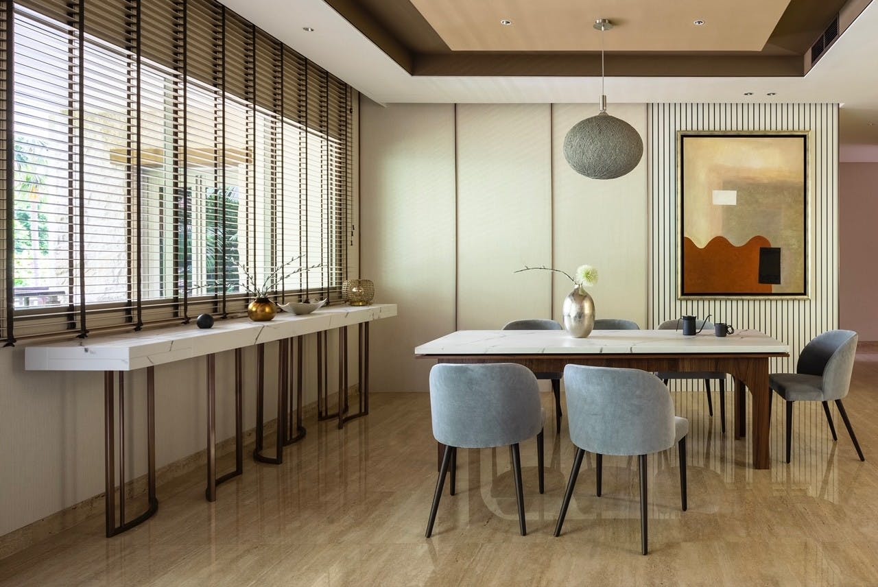 Image of 20201204 Bishopsgate Residence 2 Kajima Arkhilite 03.jpg?auto=format%2Ccompress&ixlib=php 3.3 in {{A bespoke dining table and a sideboard in Dekton, the perfect choice for entertaining guests}} - Cosentino