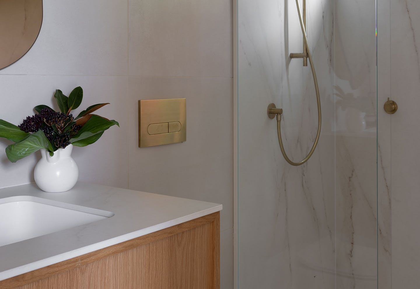 Image of Modi Design cover bathroom.jpg?auto=format%2Ccompress&ixlib=php 3.3 in Silestone and Dekton clad the staircase, kitchen and bathrooms of a modern Brazilian home - Cosentino