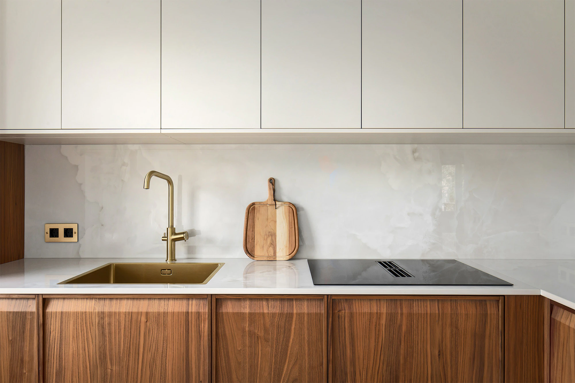 This kitchen with IKEA cabinets gets a lift thanks to Miathéo and ...