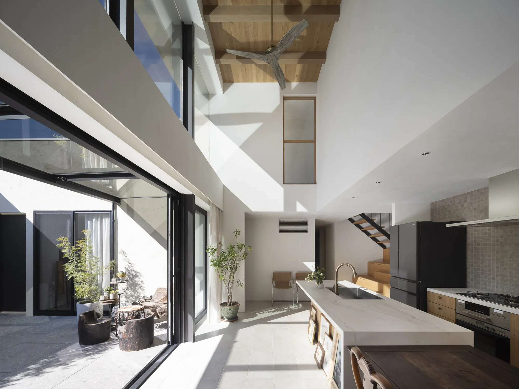 Naoi Architecture (7) Image 56 of Naoi Architecture 7.jpg?auto=format%2Ccompress&ixlib=php 3.3 in Kitchens - Cosentino