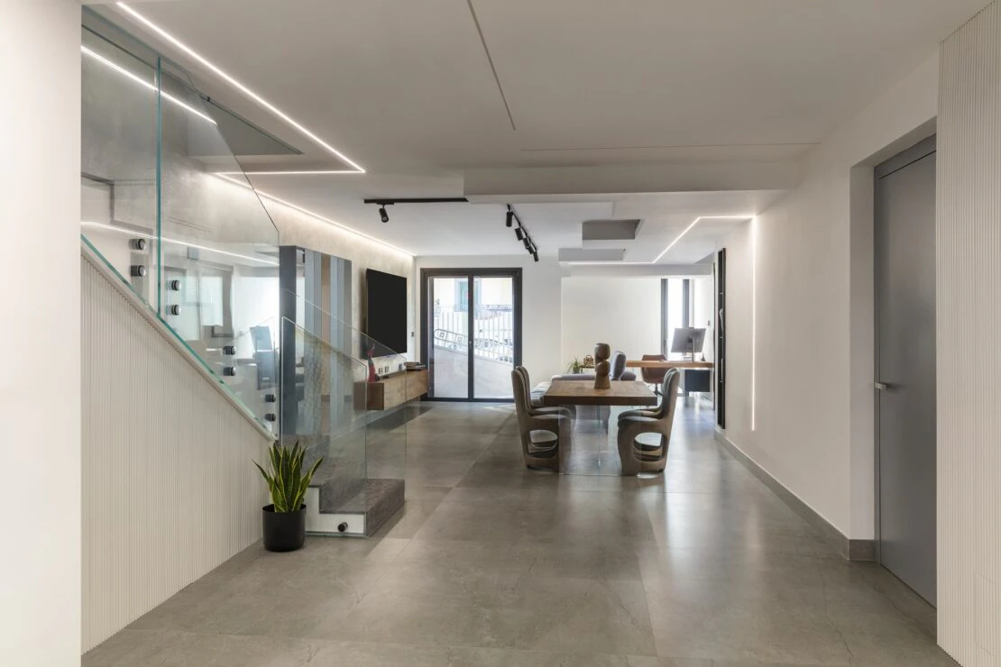 Villa Grey (21) Villa Grey (21)