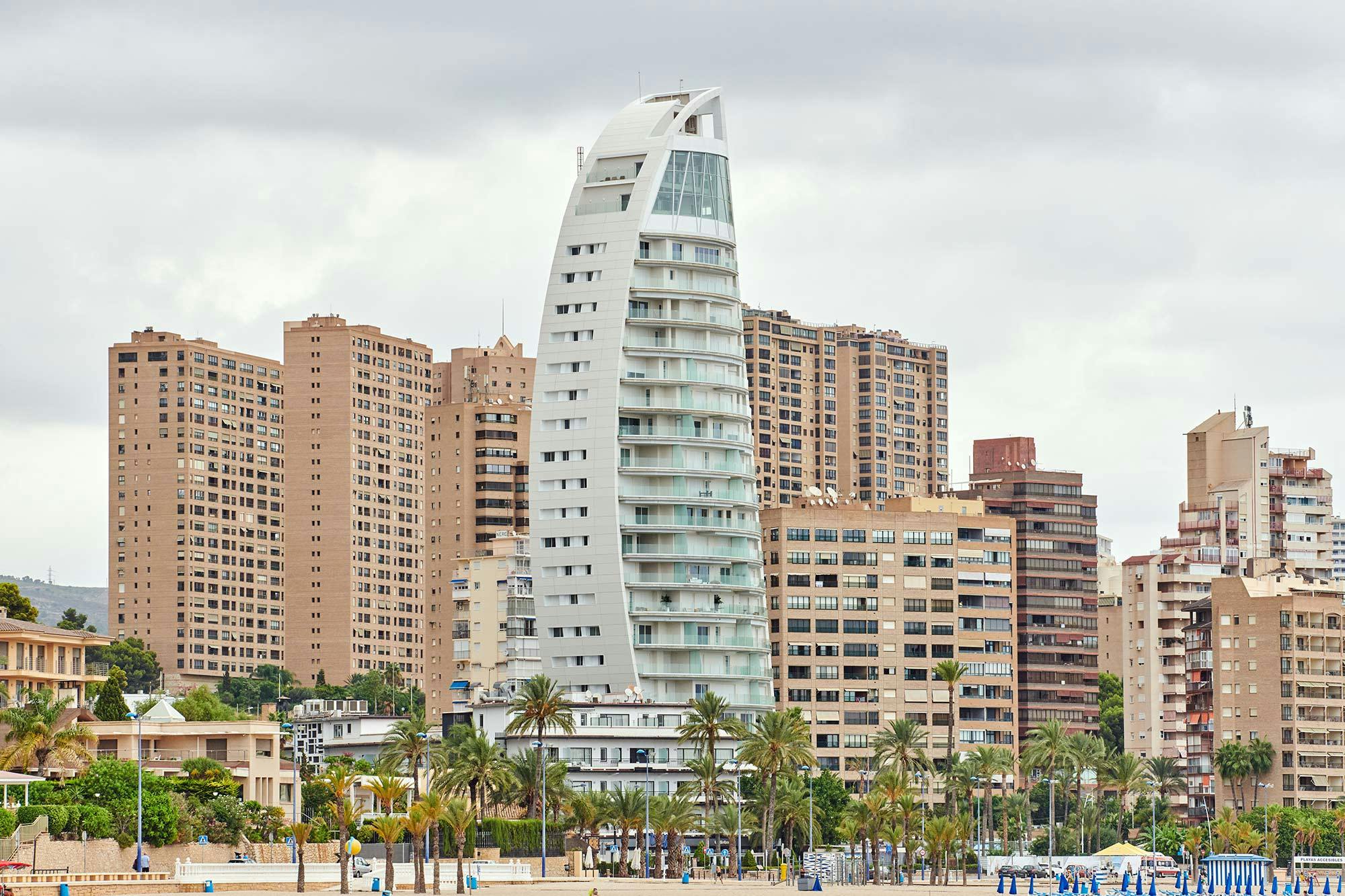 Image of delfin tower benidorm 14.jpg?auto=format%2Ccompress&ixlib=php 3.3 in {{Dekton presents the world’s first curved and ventilated façade made of ultra-compact stone}} - Cosentino