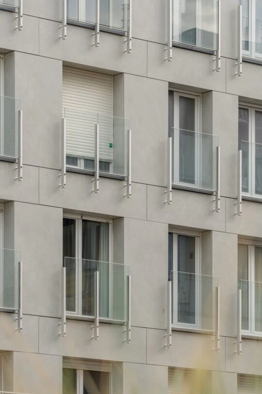 Pilar Shoots - LesAncres HR-10 Pilar Shoots - LesAncres HR-10