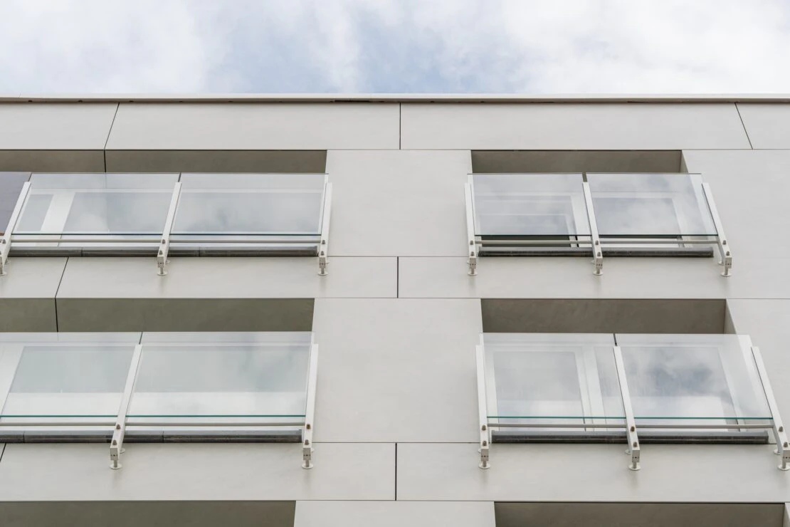 Pilar Shoots - LesAncres HR-14 Pilar Shoots - LesAncres HR-14