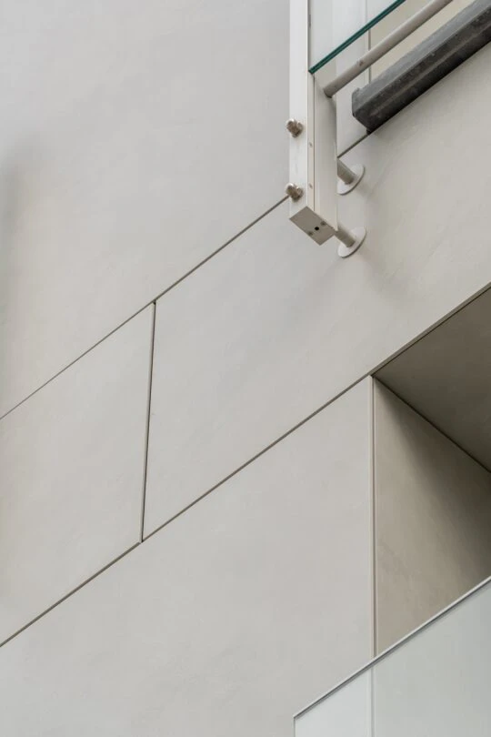 Pilar Shoots - LesAncres HR-15 Pilar Shoots - LesAncres HR-15