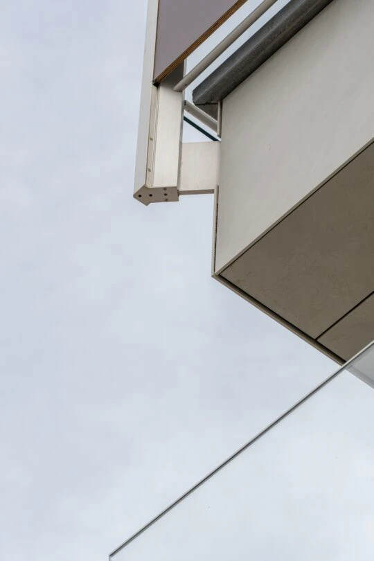 Pilar Shoots - LesAncres HR-16 Pilar Shoots - LesAncres HR-16