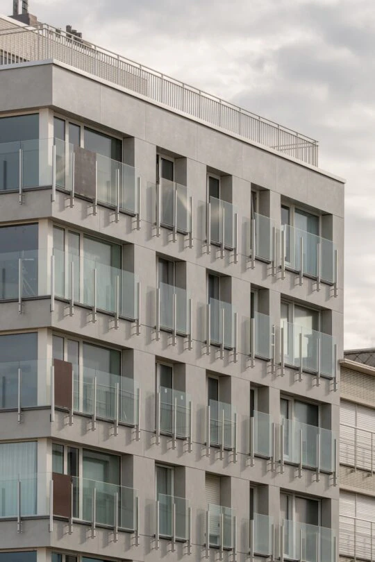 Pilar Shoots - LesAncres HR-4 Pilar Shoots - LesAncres HR-4