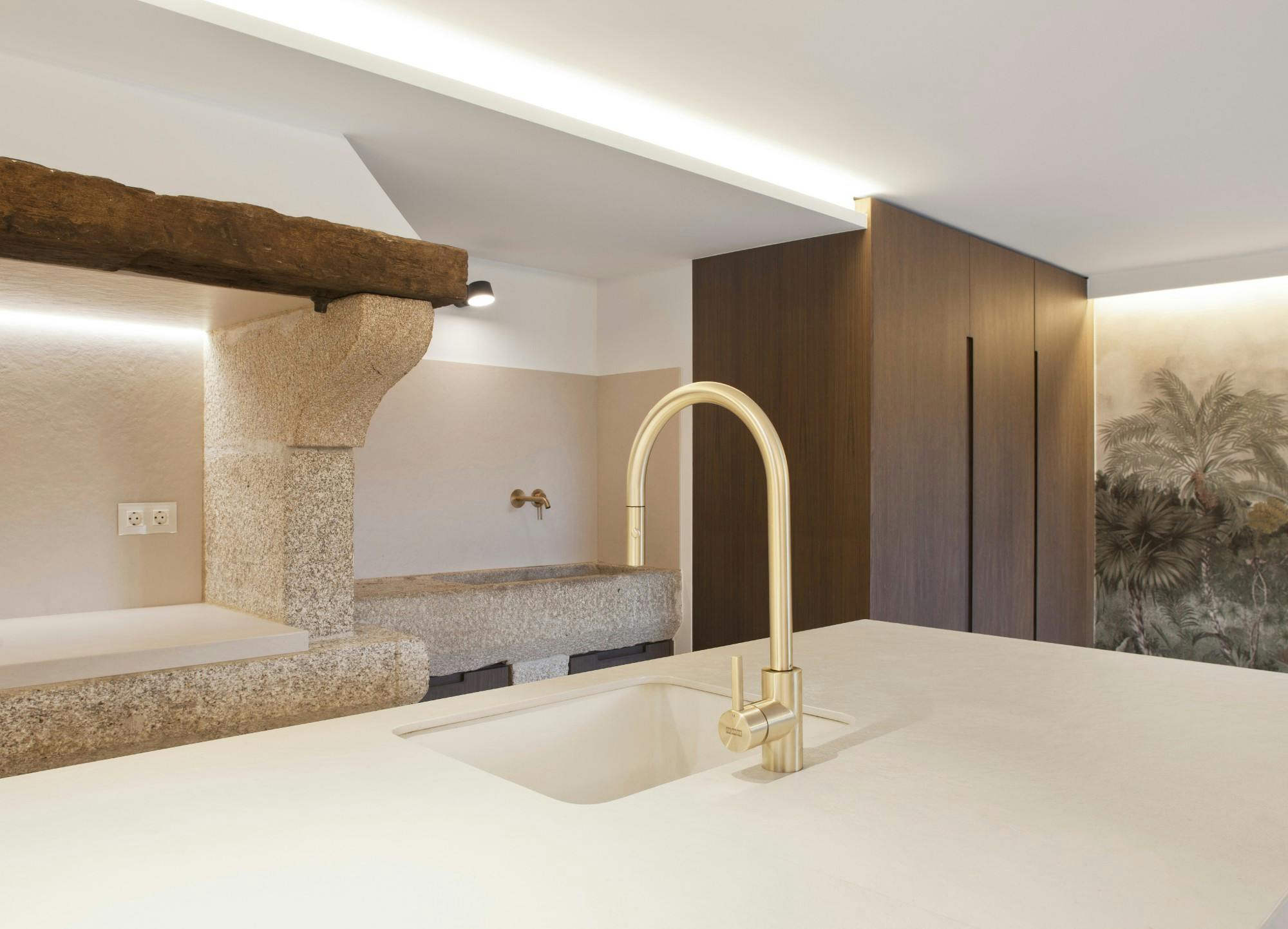 Imagen número 36 de la sección actual de Neutral colors and elegant textures for a luxury Singapore apartment