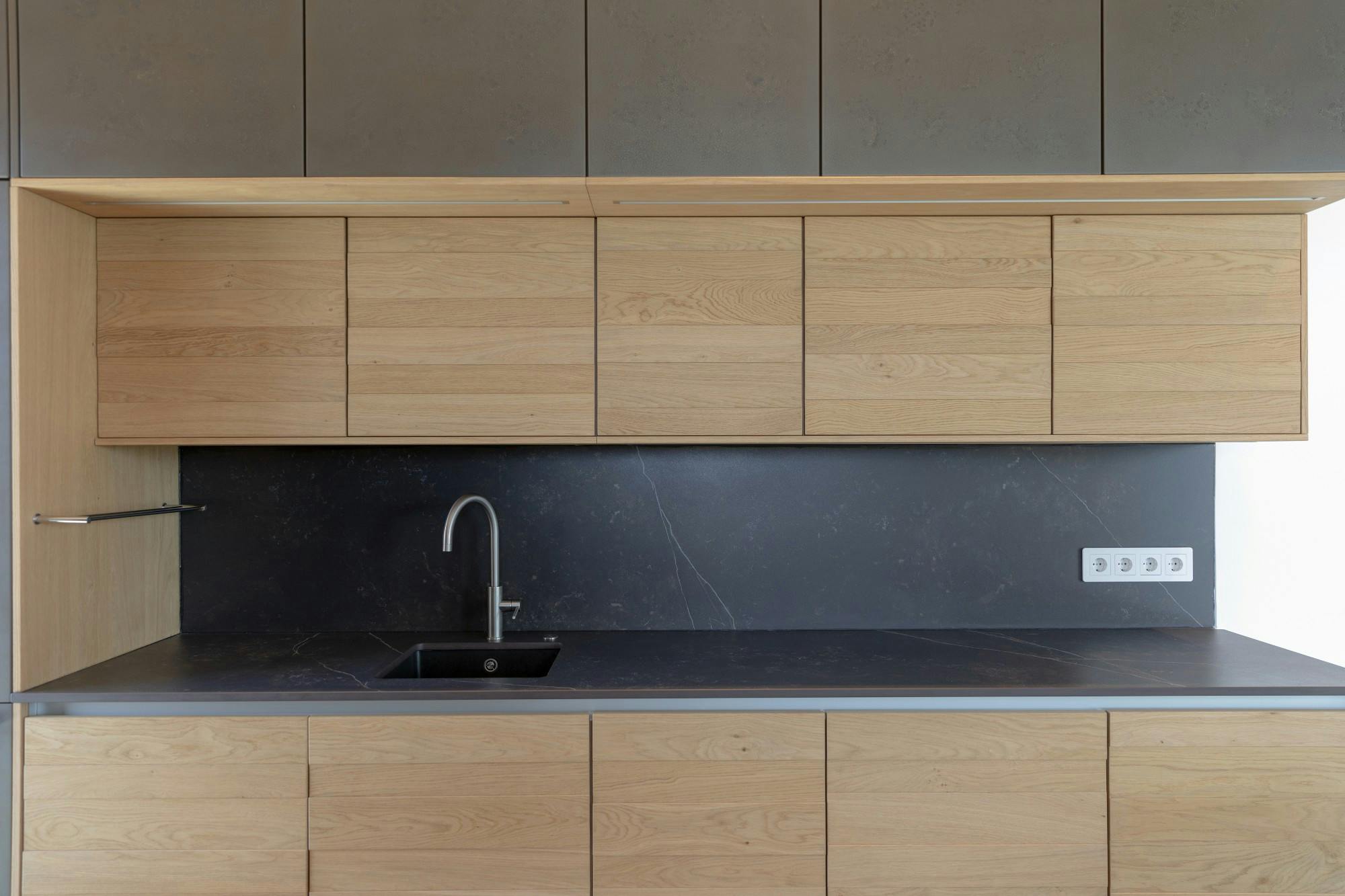 Imagen número 39 de la sección actual de Una casa prefabricada que usa Silestone para lograr un aspecto de lujo minimalista