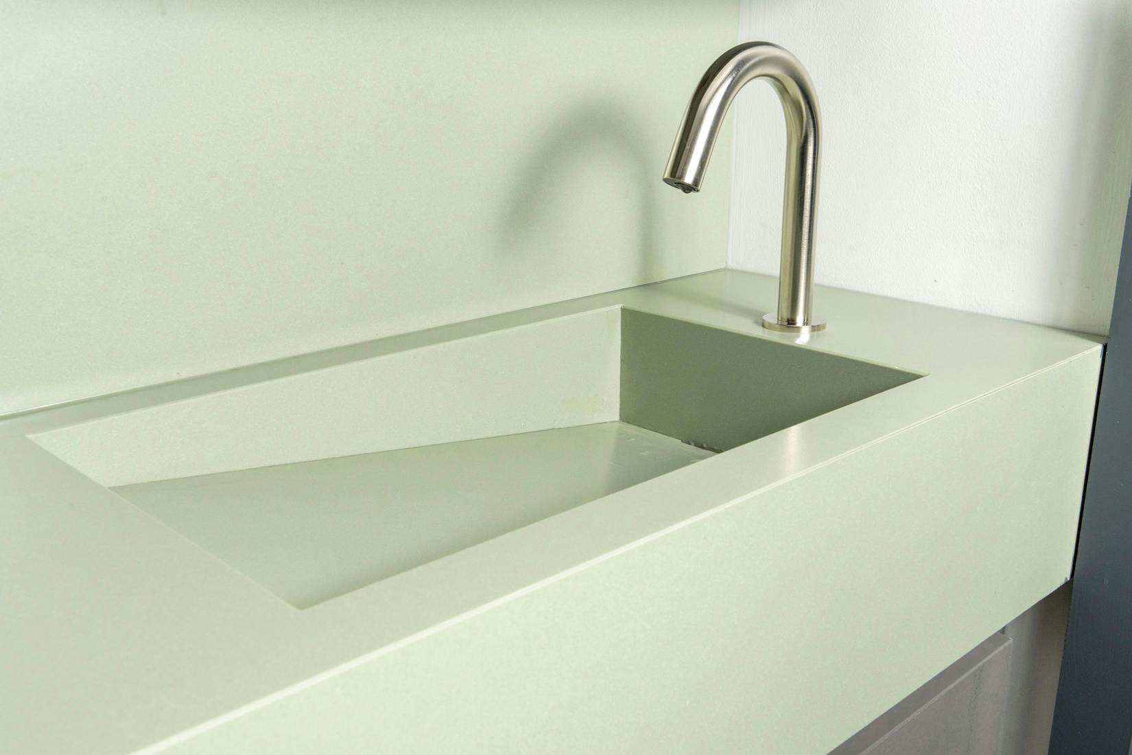 Imagen número 37 de la sección actual de Lavabos sostenibles, de colores mediterráneos y estética moderna en los rompedores baños ‘Superloo’