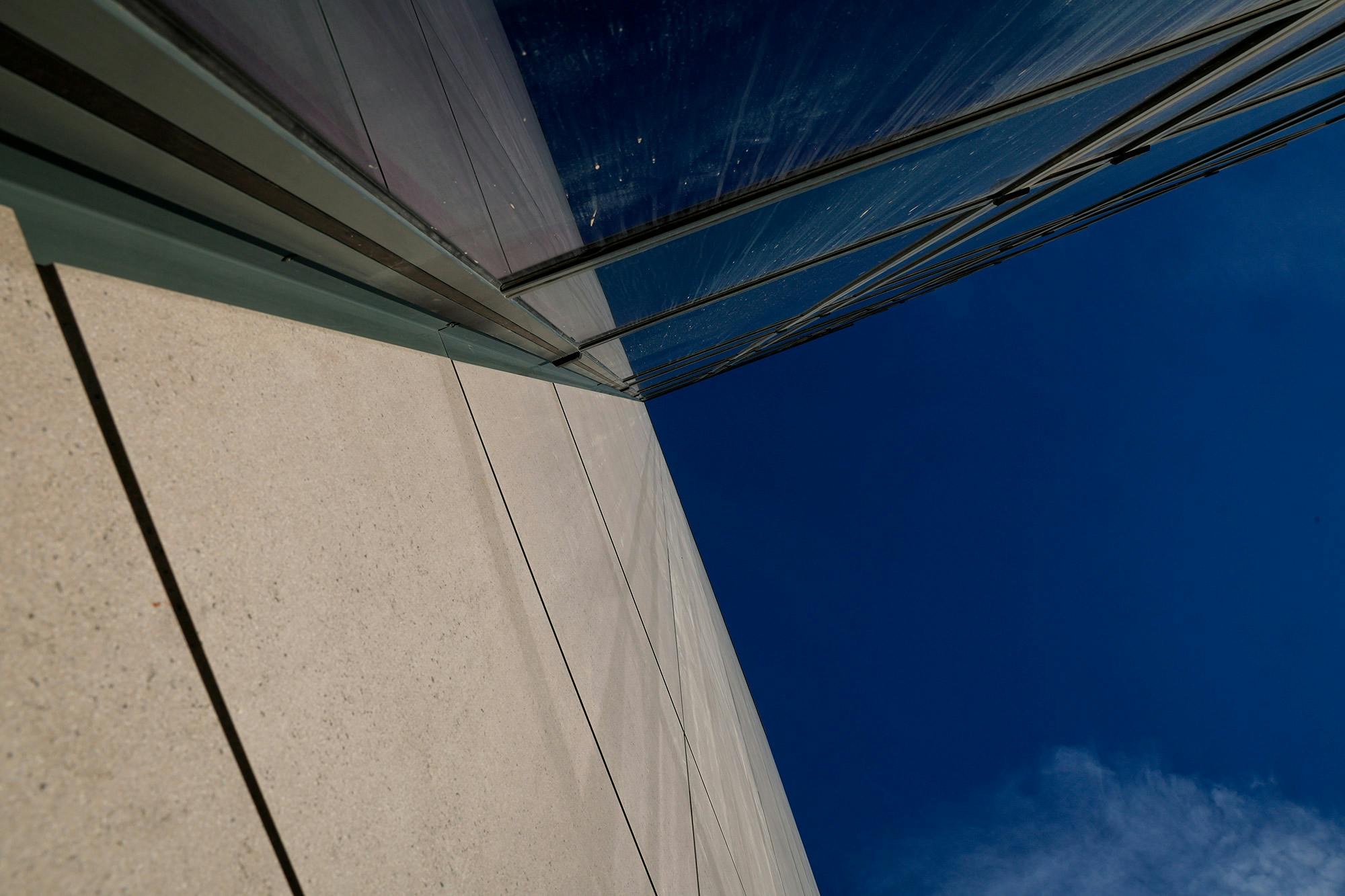 Imagen número 49 de la sección actual de Dekton, seleccionado para la fachada de un edificio comercial en Irlanda del Norte