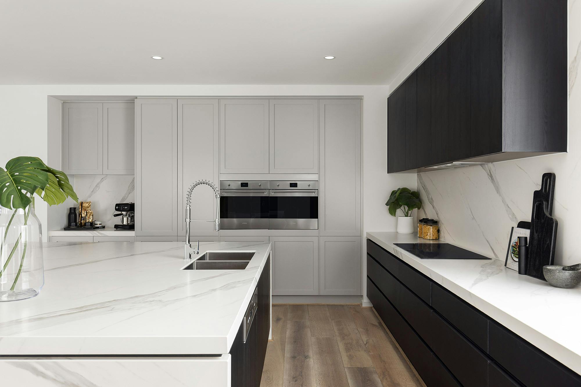 Imagen número 34 de la sección actual de Silestone y Dekton marcan el hilo conductor de esta casa en Australia con la cocina en el corazón