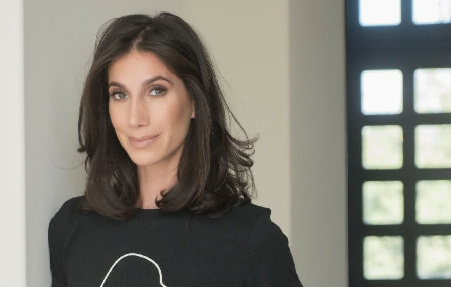 CLAUDIA-HEAD-SHOT Image 57 of CLAUDIA HEAD SHOT e1696589210117.jpg?auto=format%2Ccompress&ixlib=php 3.3 in Inspiración - Cosentino