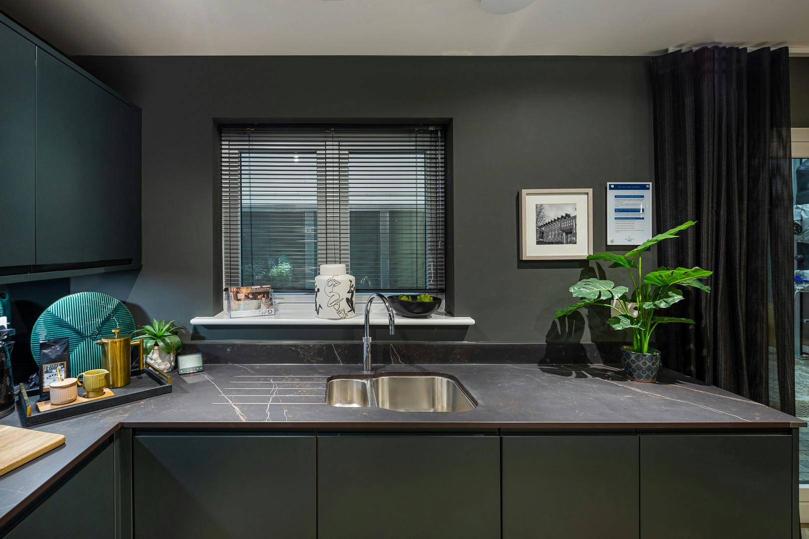 Imagen número 52 de la sección actual de Una casa prefabricada que usa Silestone para lograr un aspecto de lujo minimalista