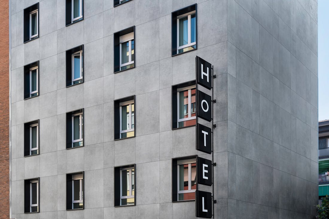 Un look renovado y mayor eficiencia energética: este hotel se actualiza y embellece gracias a su fachada de Dekton
