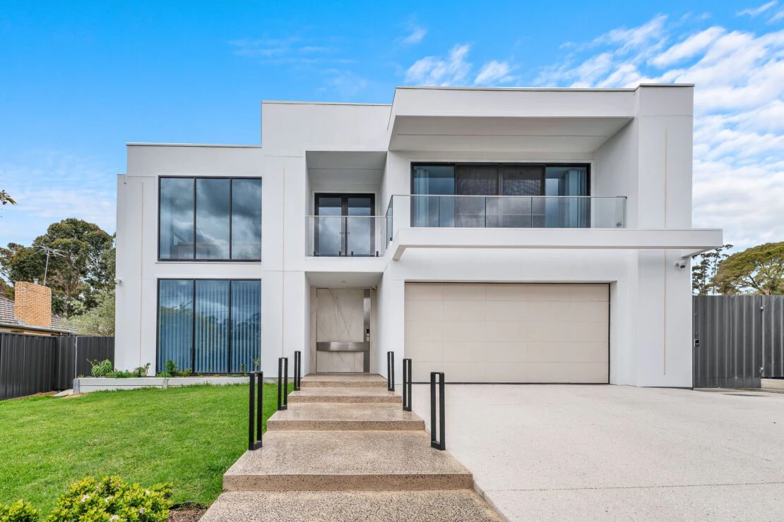 Doncaster House (19) Doncaster House (19)