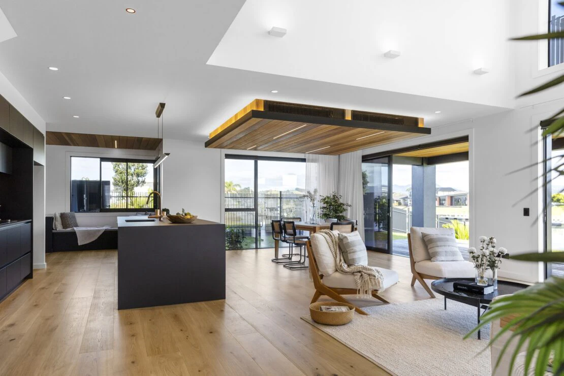 Hayley Peterson (6) Hayley Peterson (6)