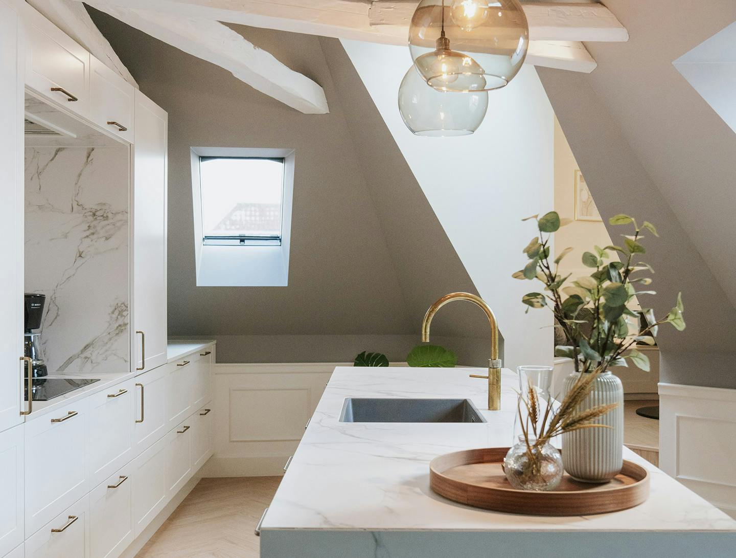 Image of Case Ankerhus cover kitchen.jpg?auto=format%2Ccompress&ixlib=php 3.3 in With Dekton Albarium as the star, Danish influencer Carla Sofie Molge’s bathroom is an ode to elegance - Cosentino