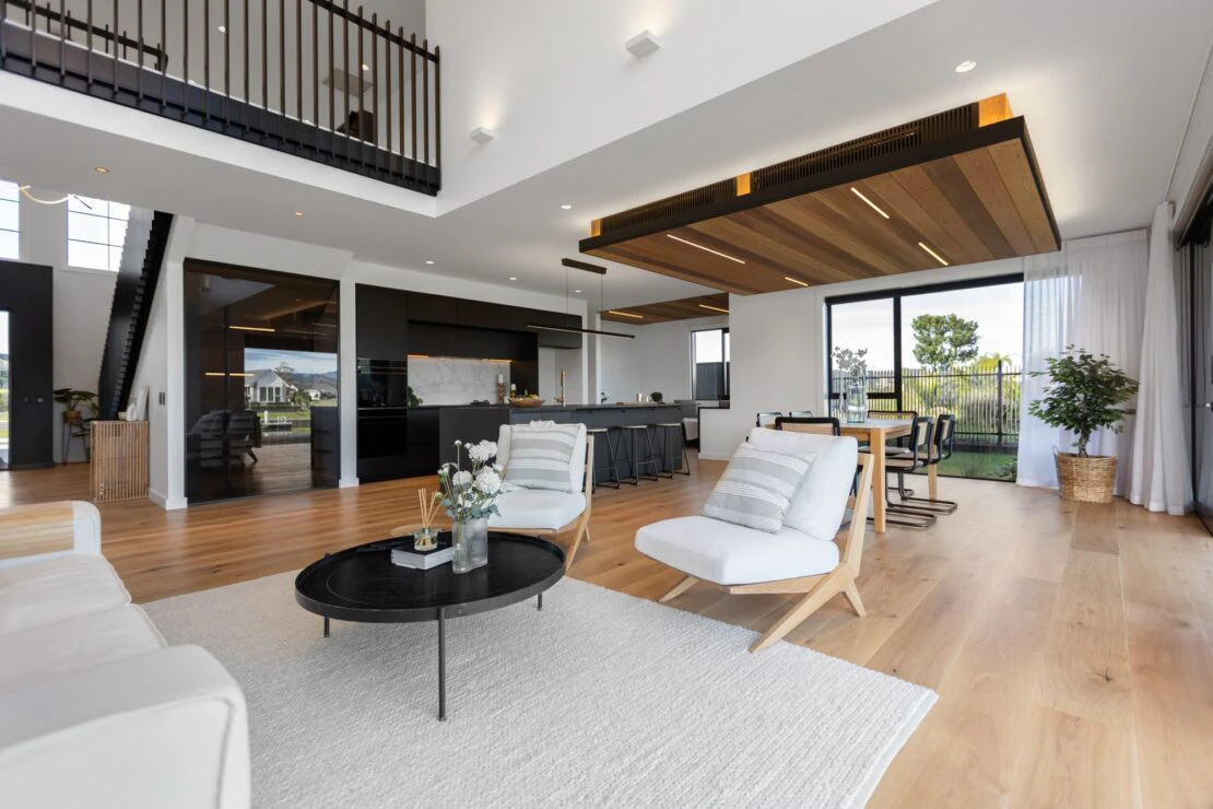 Hayley Peterson (24) Hayley Peterson (24)