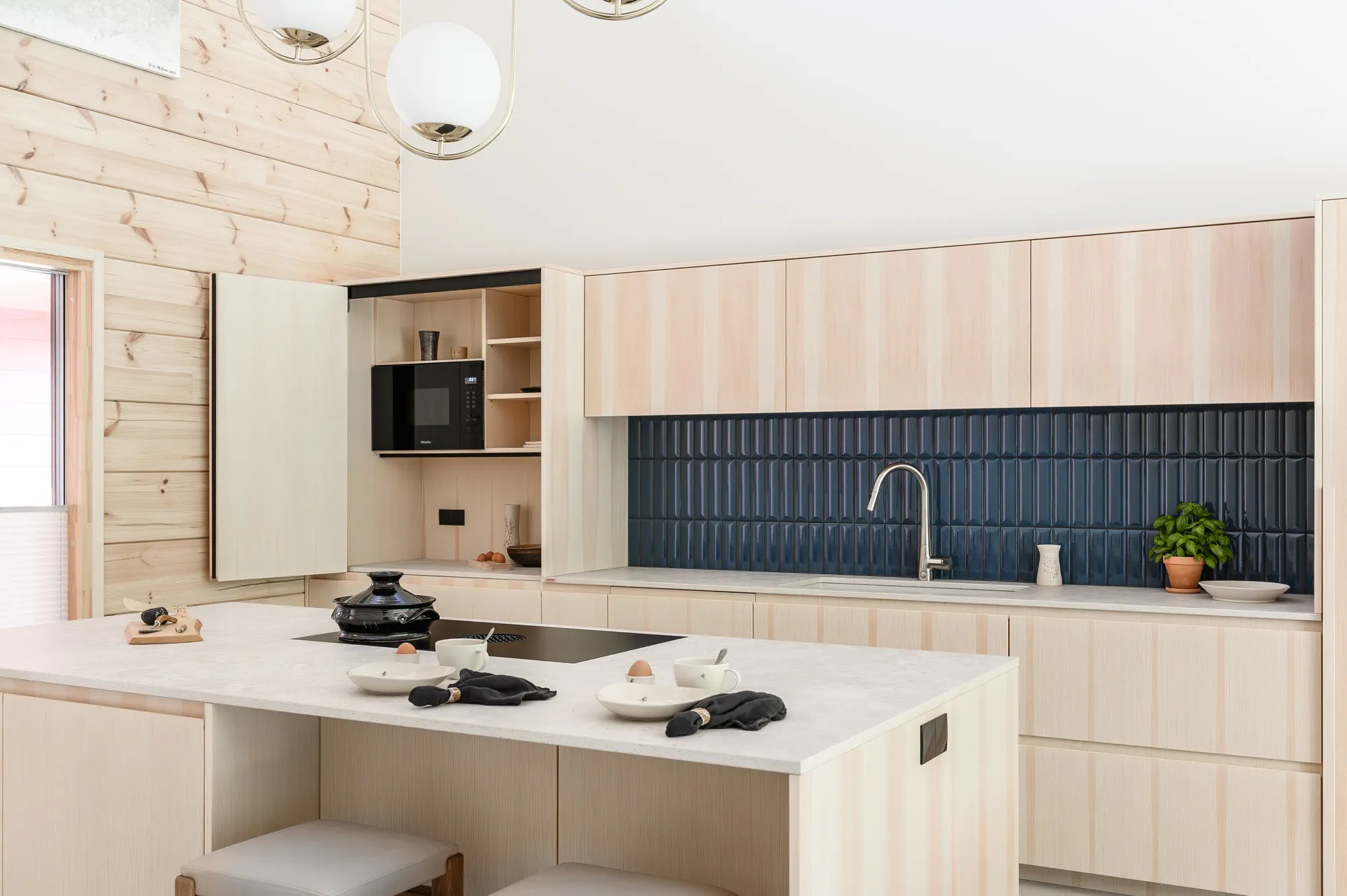 Housing-Fair-Oulu-Showhouse-11-1 Image 41 of Housing Fair Oulu Showhouse 11 1.jpg?auto=format%2Ccompress&ixlib=php 3.3 in Kattavat palvelut kansainvälisissä projekteissa - Cosentino