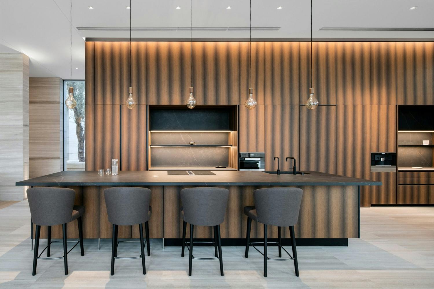 Numéro d'image 33 de la section actuelle de An award-winning interior design project finished with Dekton Kelya de Cosentino France