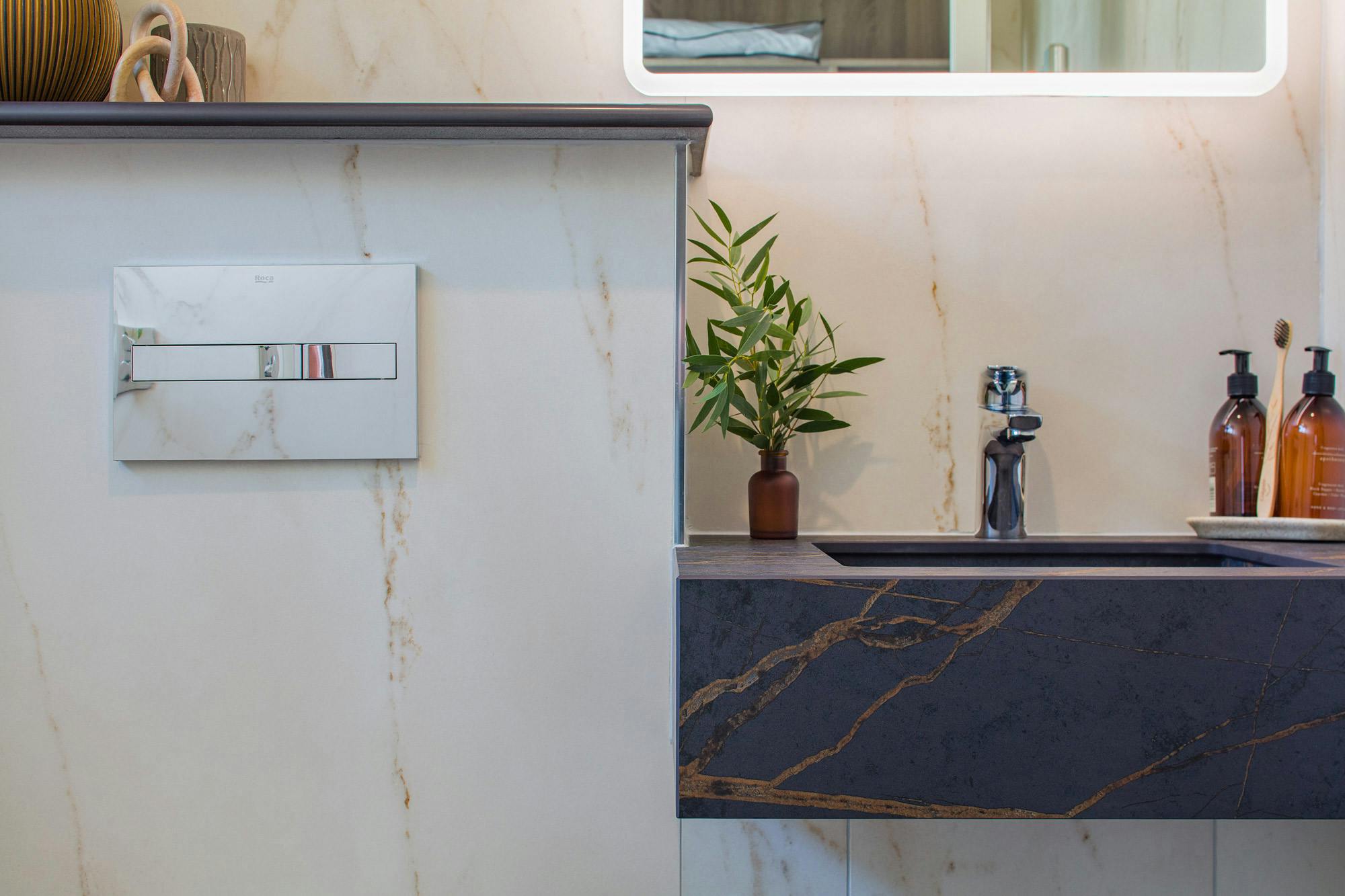 Numéro d'image 46 de la section actuelle de Ellipse: the bathroom by MUT Design inspired by the organic curves of the iconic Torres Blancas building de Cosentino France