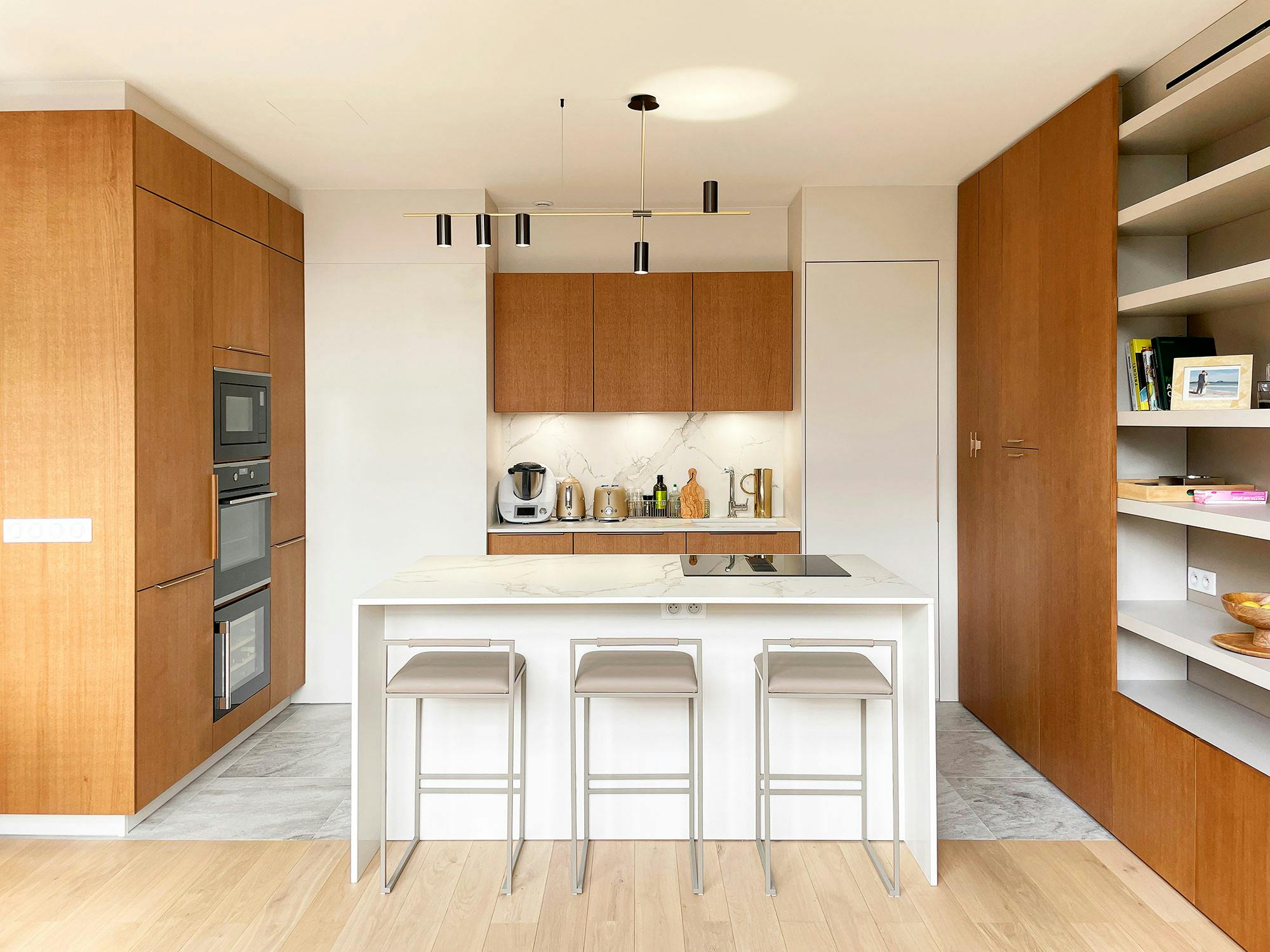 Numéro d'image 45 de la section actuelle de Dekton Sirius adds a welcoming touch to the kitchens of a residential development in Dubai de Cosentino France