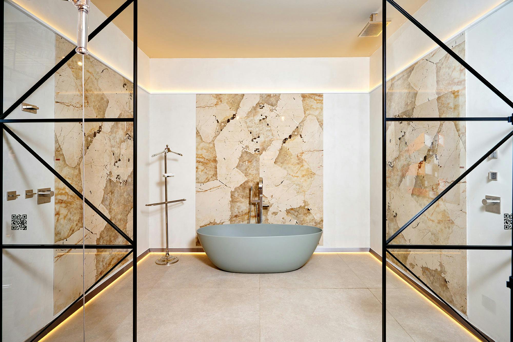 Numéro d'image 54 de la section actuelle de A contemporary public toilet design inspired by Roman public baths de Cosentino France