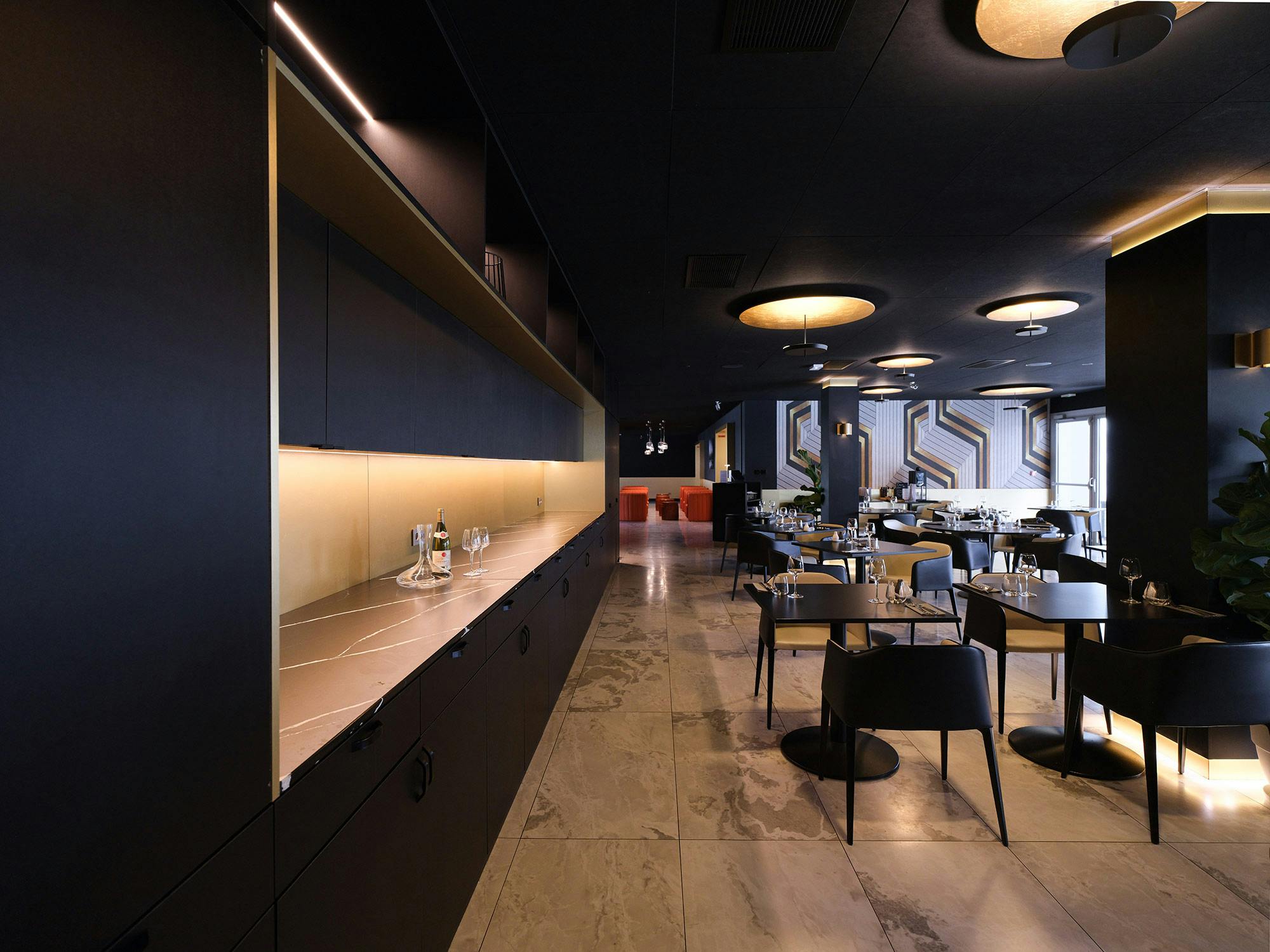 Numéro d'image 38 de la section actuelle de Raytrace - une installation Dekton® à grande échelle conçue par Benjamin Hubert de LAYER pour « Milan Design Week 2019 » de Cosentino France