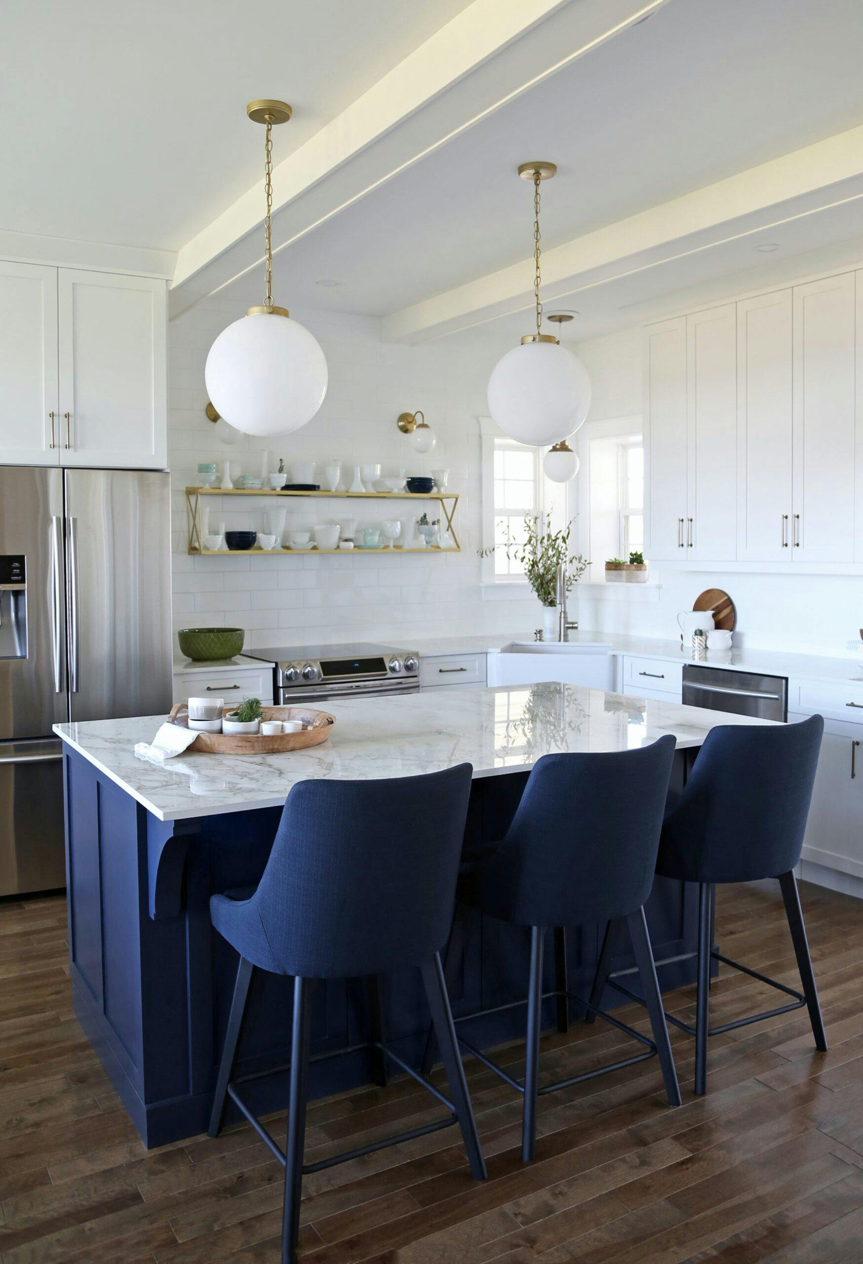 La nouvelle couleur Dekton Bergen de Cosentino est la vedette de la rénovation de la cuisine de Fynes Designs.