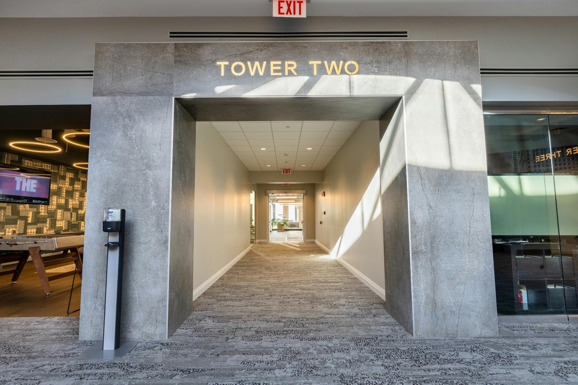 Numéro d'image 118 de la section actuelle de Continental Towers de Cosentino Canada