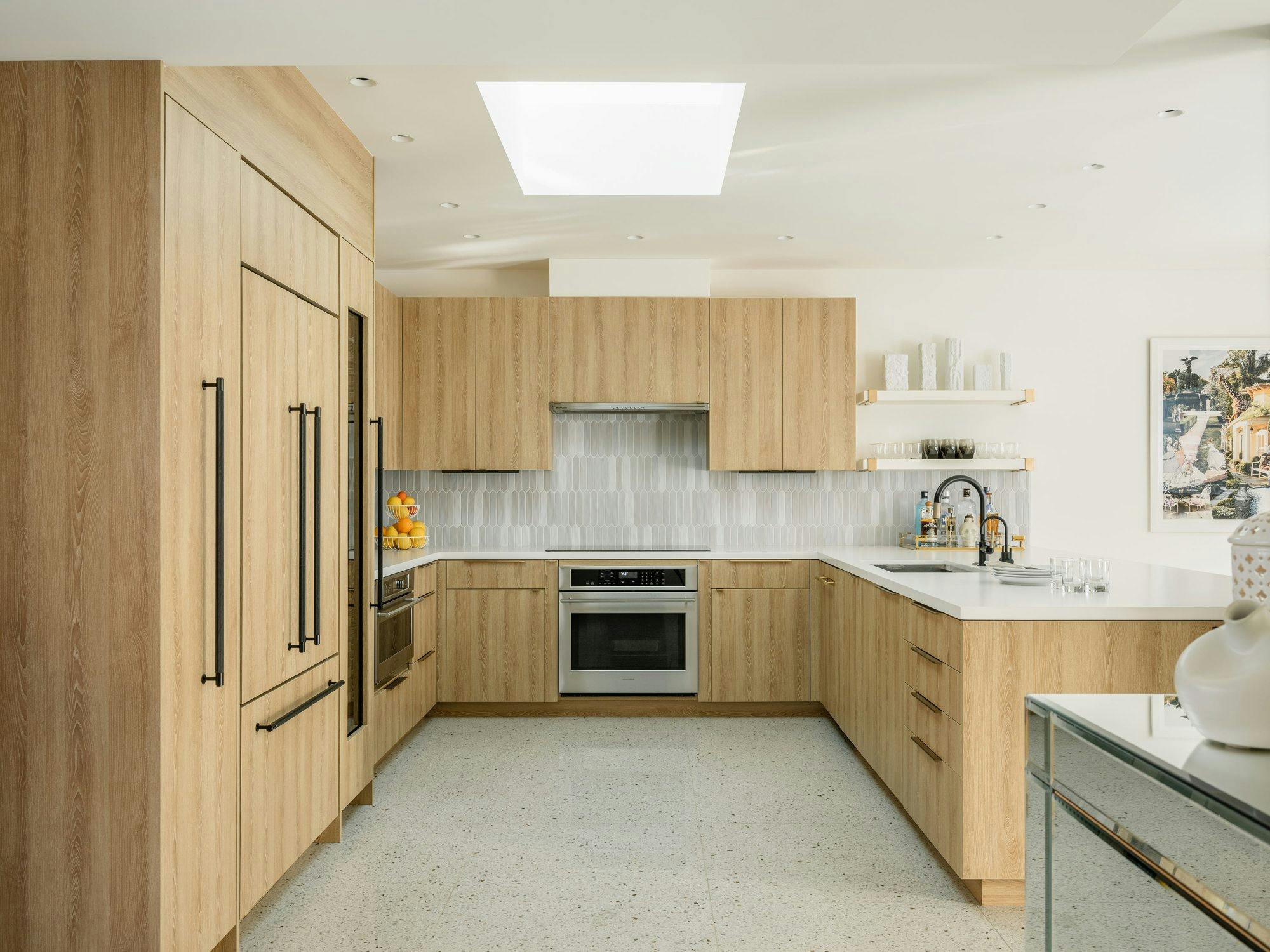 Numéro d'image 44 de la section actuelle de A kitchen reminiscent of the 1960s de Cosentino Canada