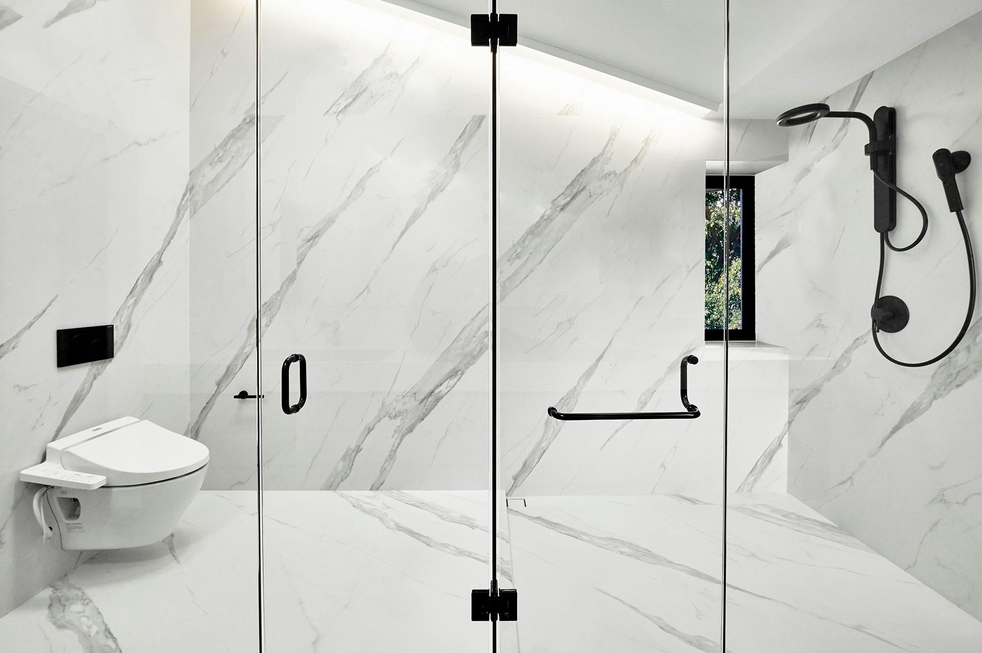 Numéro d'image 38 de la section actuelle de A balanced design using Dekton in a luxury home in Mexico City de Cosentino Canada