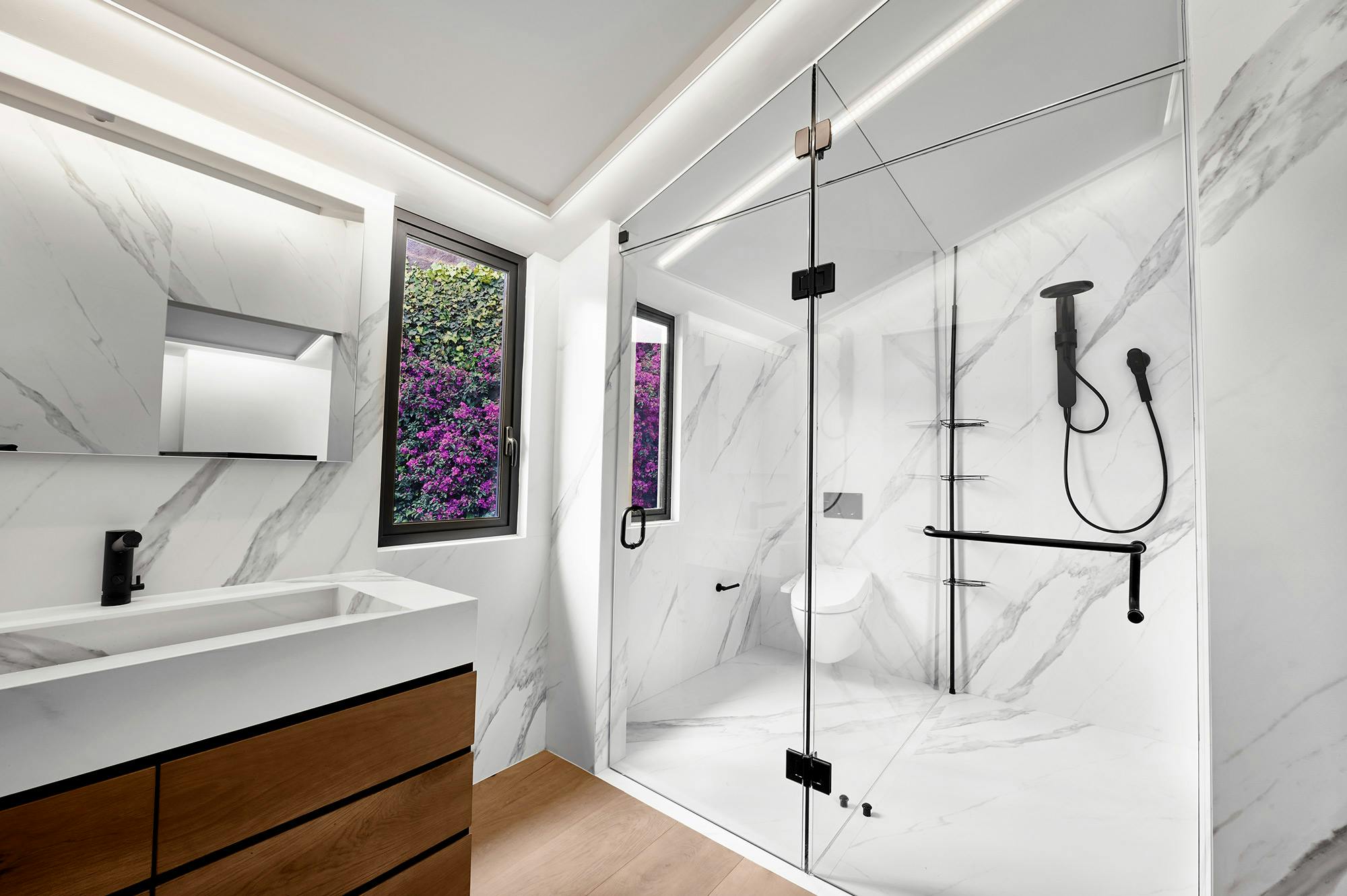 Numéro d'image 34 de la section actuelle de A balanced design using Dekton in a luxury home in Mexico City de Cosentino Canada