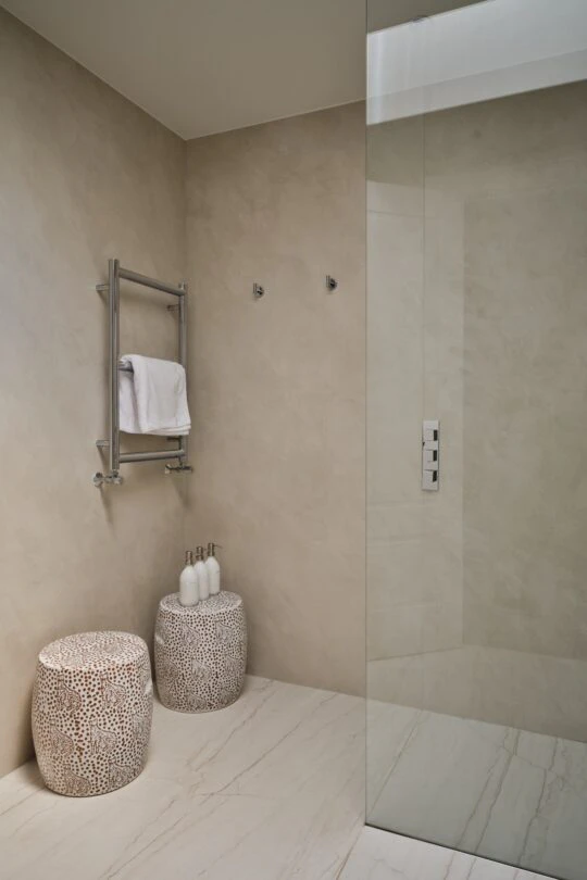 Oxshott (5) Oxshott (5)