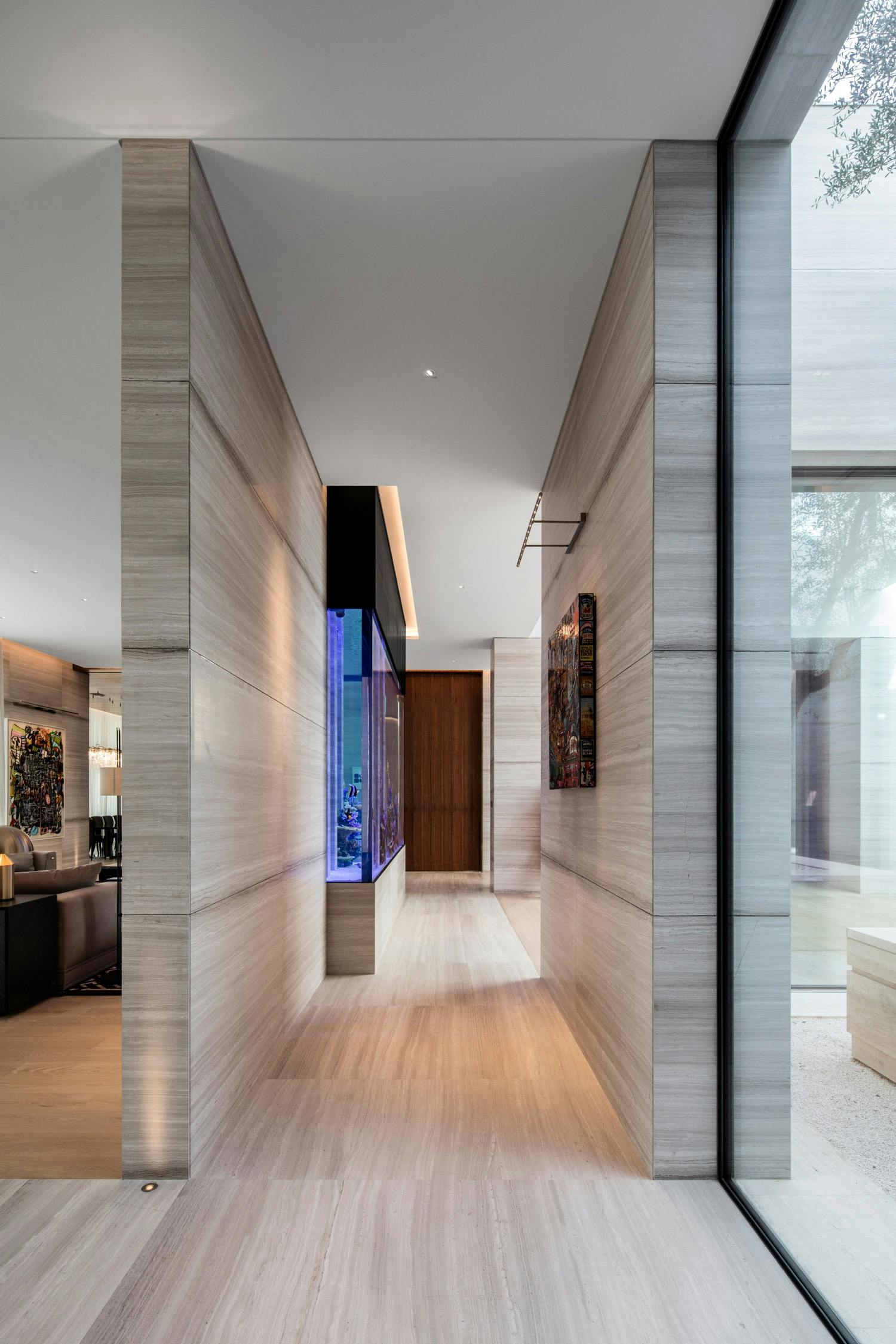 Numéro d'image 49 de la section actuelle de An award-winning interior design project finished with DKTN Kelya de Cosentino France