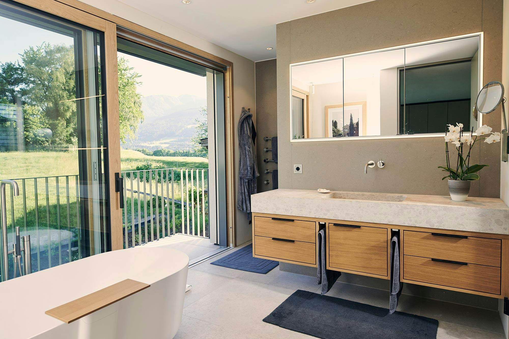 Numéro d'image 44 de la section actuelle de Sustainable washbasins in Mediterranean colours and modern design for the groundbreaking Superloo bathrooms de Cosentino France