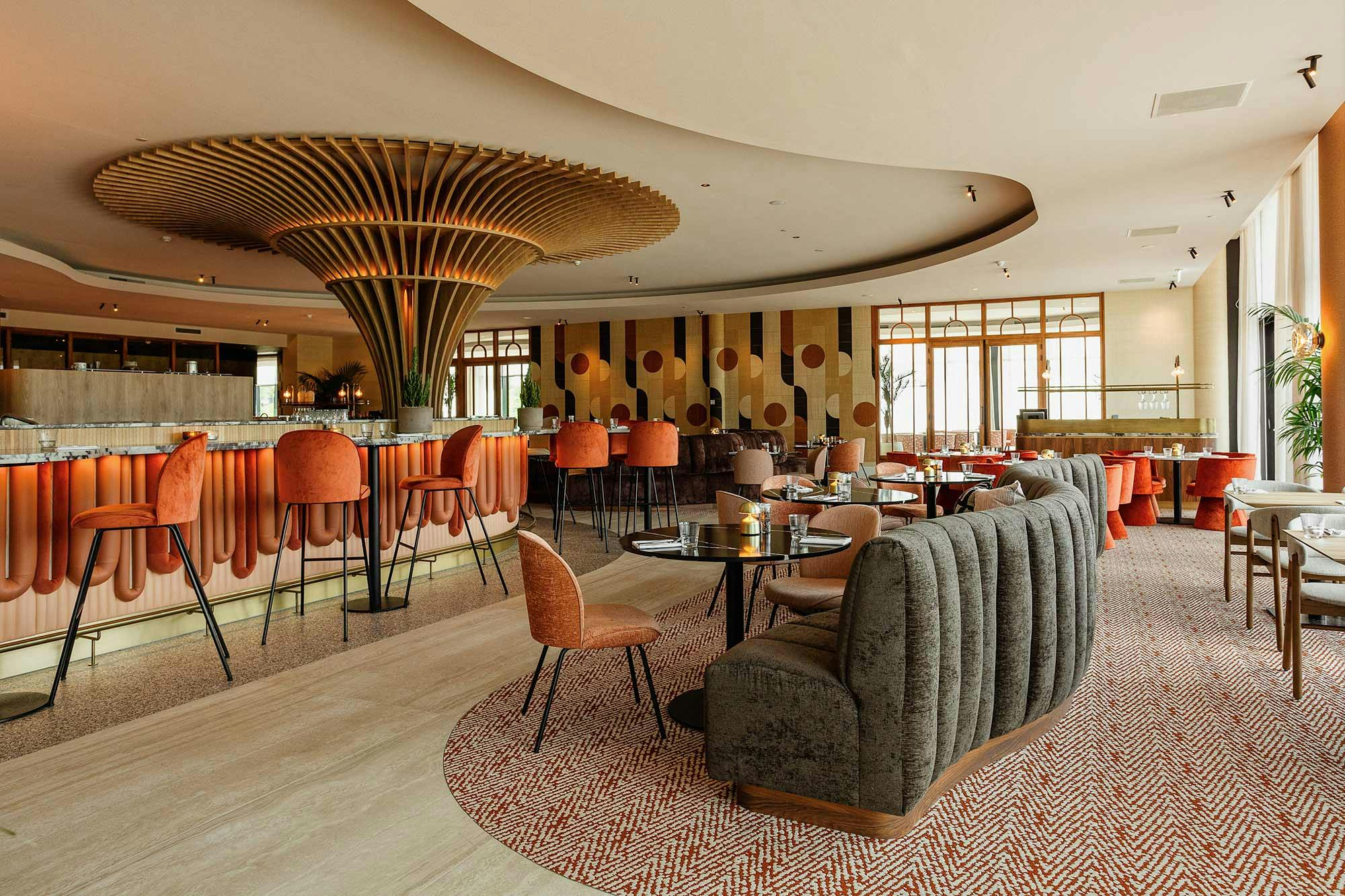 Numéro d'image 45 de la section actuelle de DKTN Laurent brings a refined, rich and reliable look to the tables of this new Ta-Kumi restaurant in Madrid de Cosentino France