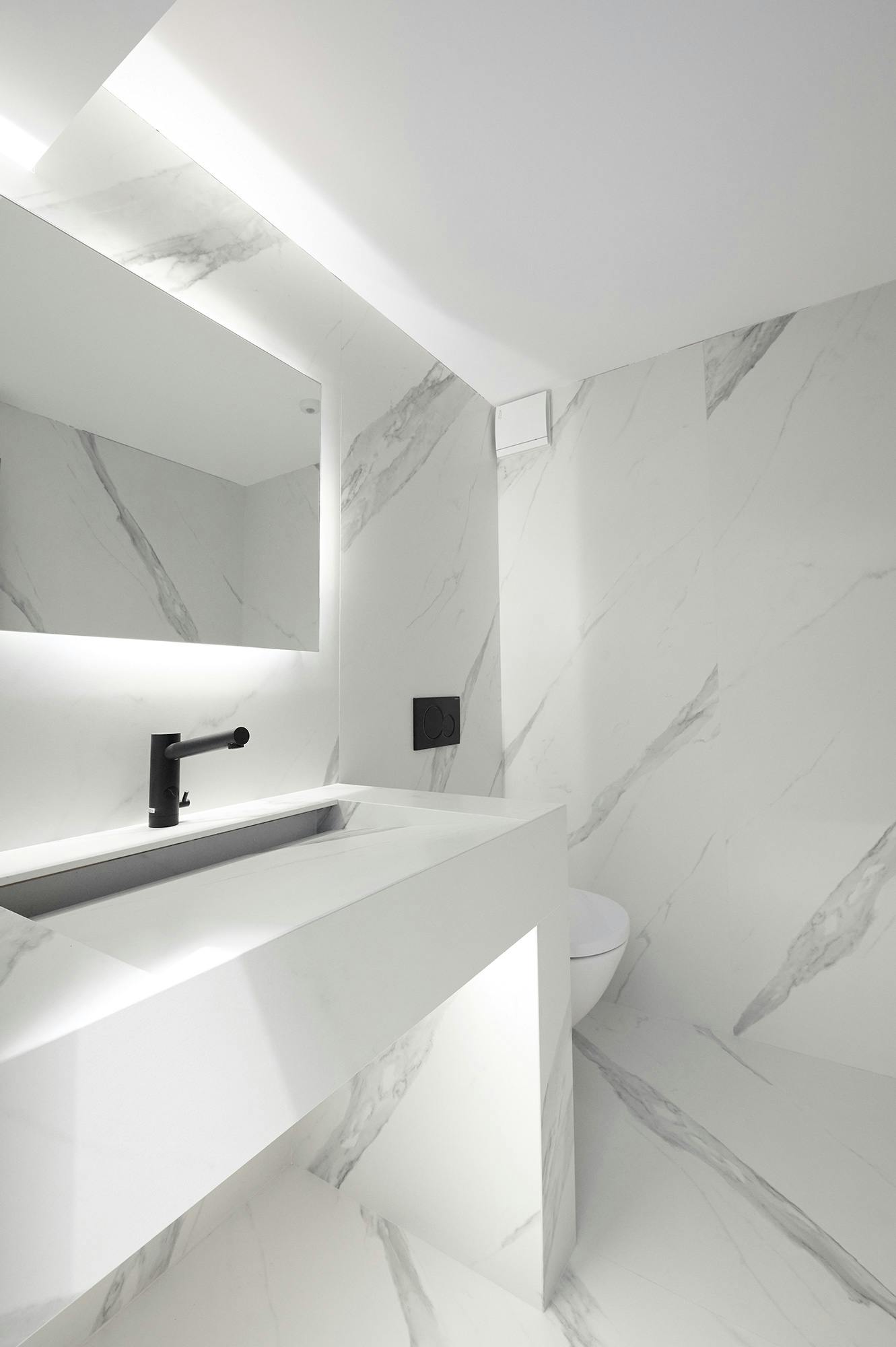 Numéro d'image 37 de la section actuelle de A balanced design using Dekton in a luxury home in Mexico City de Cosentino France