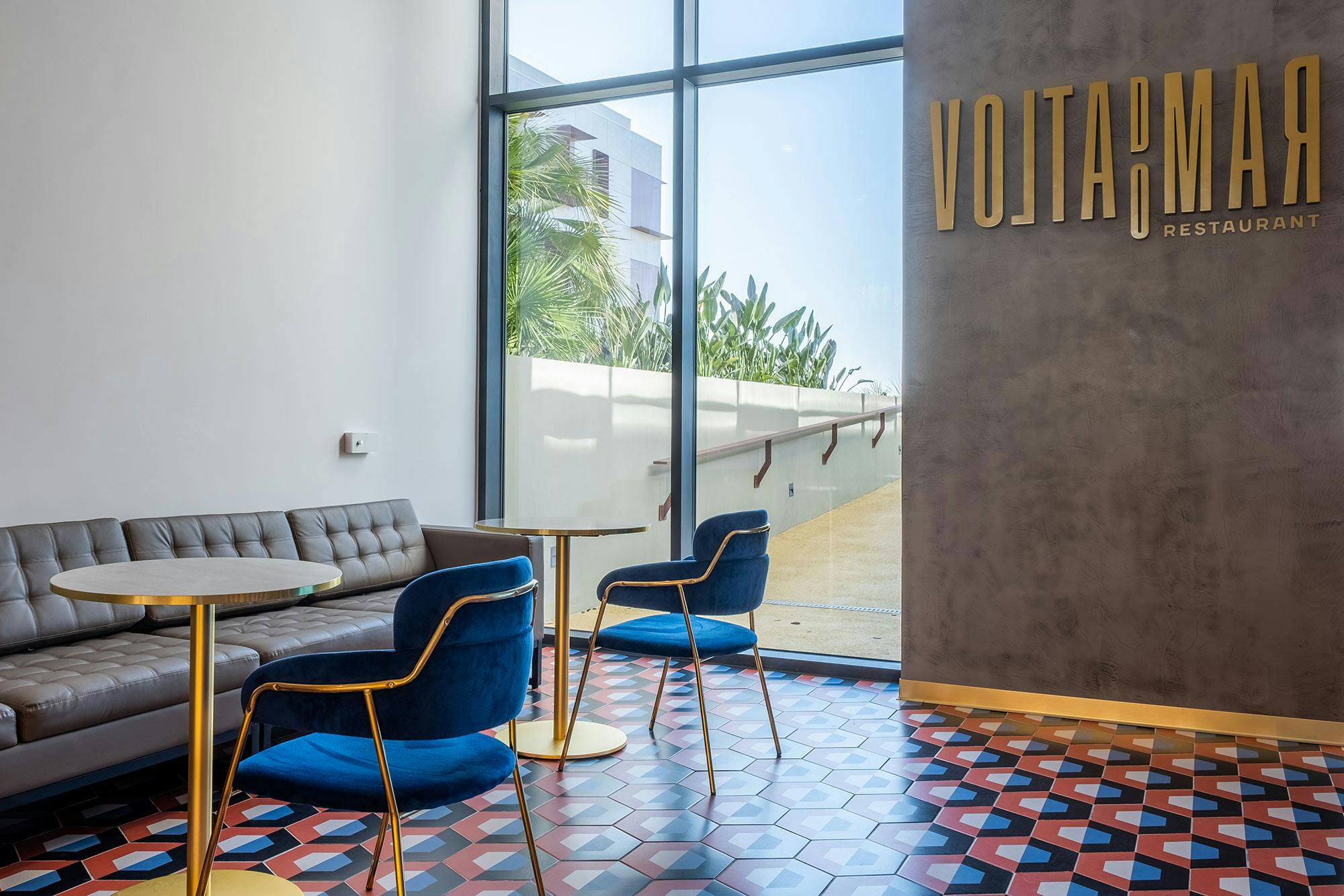 Numéro d'image 36 de la section actuelle de A business and leisure hotel that reflects the sea breeze through its materials de Cosentino France
