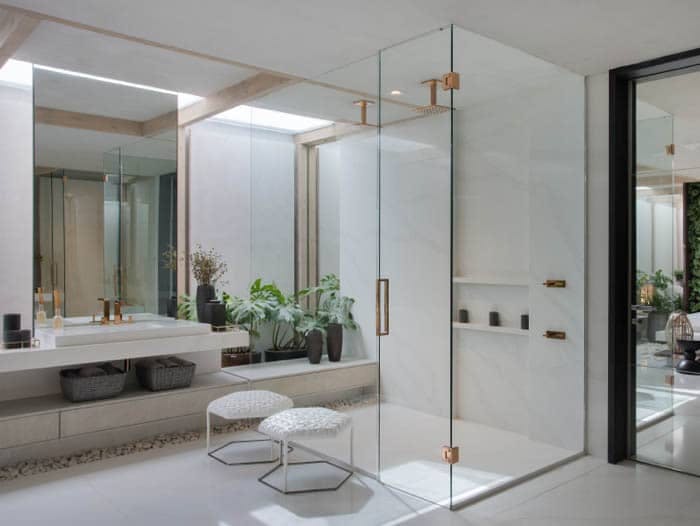 Numéro d'image 48 de la section actuelle de salle-de-bains-minimaliste de Cosentino France