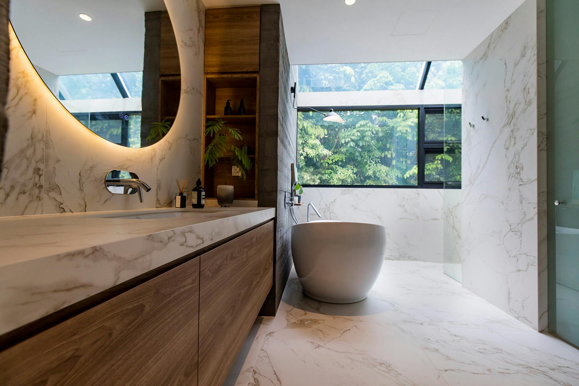 Numéro d'image 51 de la section actuelle de Dekton, the material of choice for easy-to-clean, UV and humidity resistant surfaces in a modern villa de Cosentino France