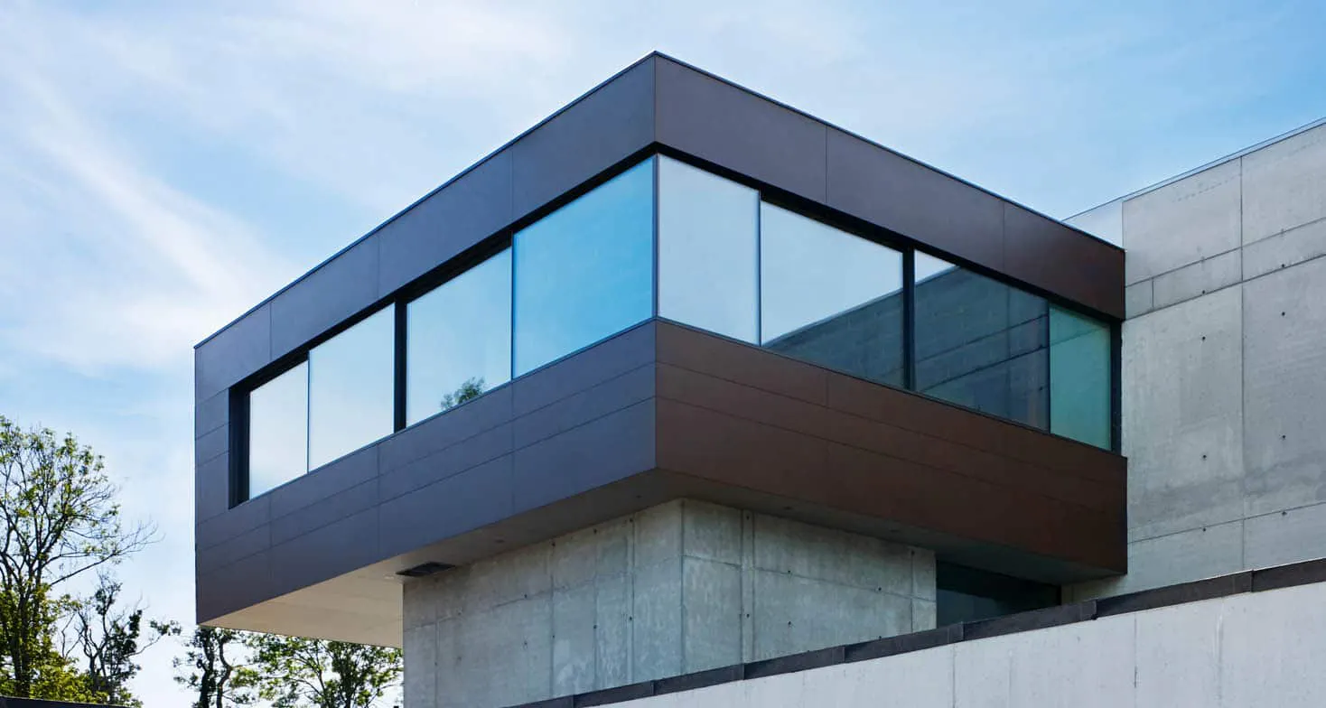 08_exterior_05 Image 37 of 08 exterior 05.jpg?auto=format%2Ccompress&ixlib=php 3.3 in כאשר החומר מתמזג בטבע - Cosentino