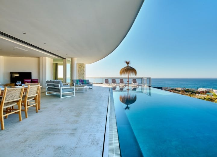 720x450 Image 33 of 720x450.jpg?auto=format%2Ccompress&ixlib=php 3.3 in Flooring - Damp Areas - Cosentino